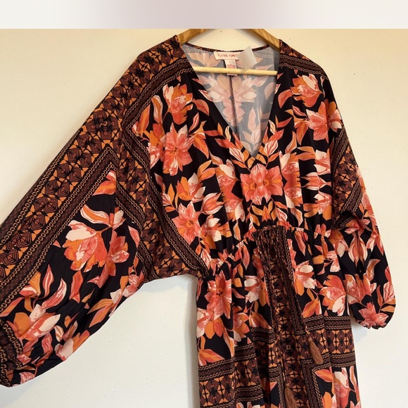 Flying Tomato Maxi Dress - Picture 2 of 5